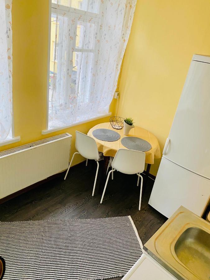 1 Bedroom Apartment Near Kadriorg Swan Pond Reval Esterno foto